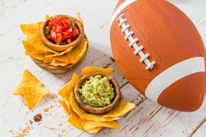 Tips for healthy Super Bowl eating