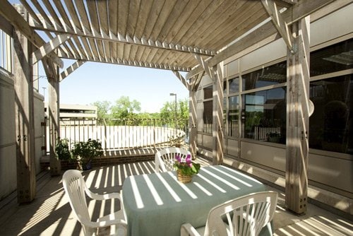 Patio - Patients and family members are encouraged to enjoy the large shaded patio, complete with wood pergola. 